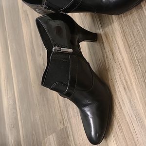 Circa by Joan & David luxe leather boots black size 8